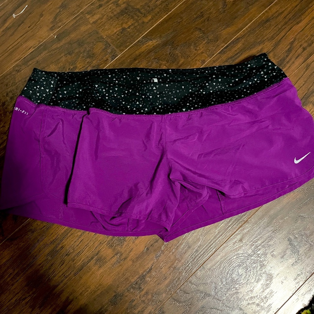 Nike Dri-FIT Run Shorts XL with zipper pocket